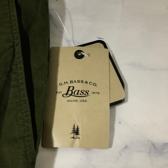 G.H. Bass & Co Olive Green 5" Shorts - Picture 3 of 8